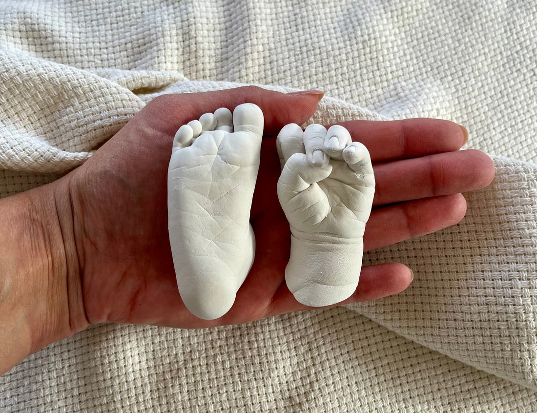 3D Baby Keepsake Kit with casting kit and framed baby feet for personalized Mother's Day gifts.